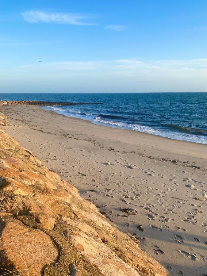 2 Minute Walk To Beach, Cape Cod Escape Dennisport Exterior photo